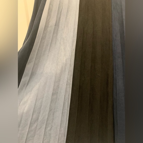Zara Faux Suede Long Pleated Skirt Tri Color - Picture 4 of 5